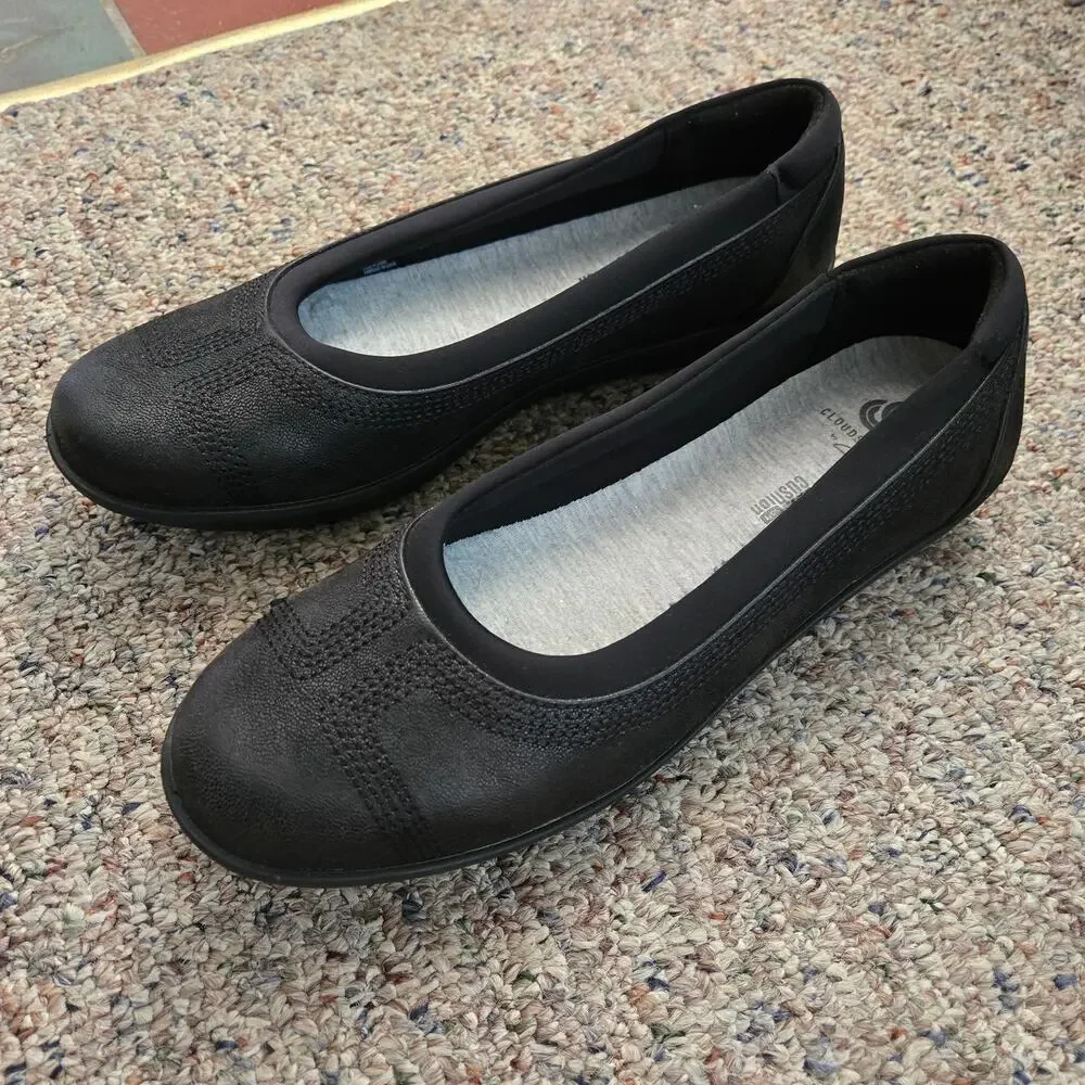 Clarks Women's Ayla Low Cloudsteppers flats 7